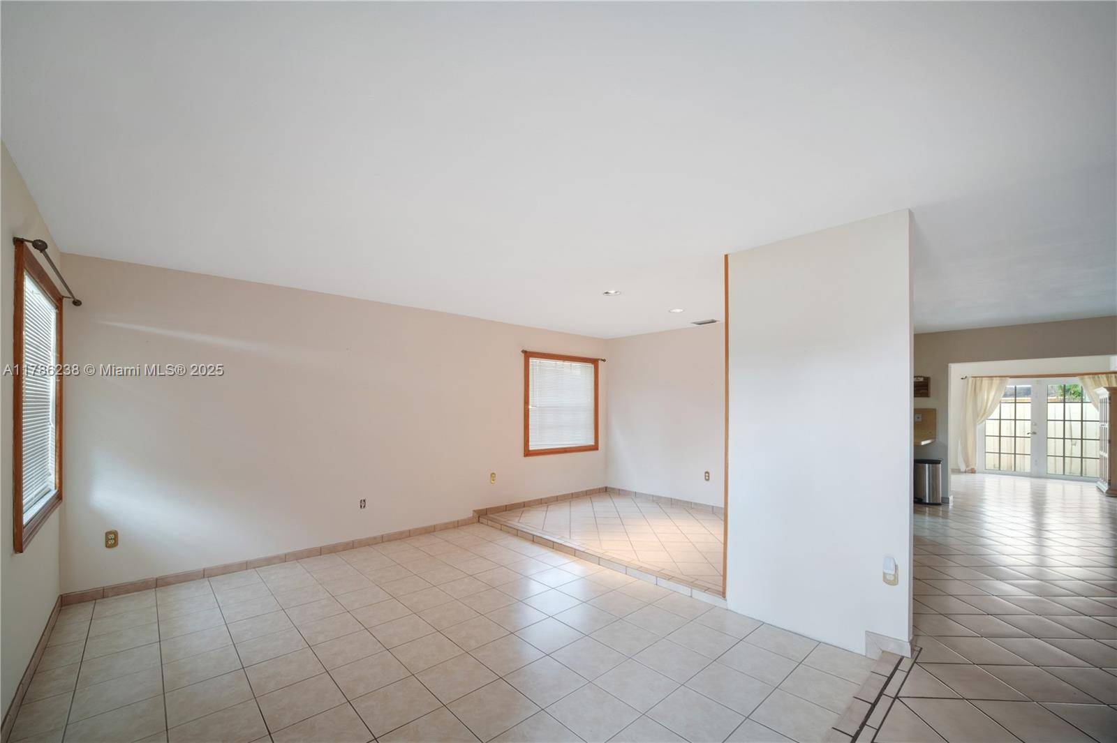 Miami, FL 33184,11923 SW 11th Ter #D-2
