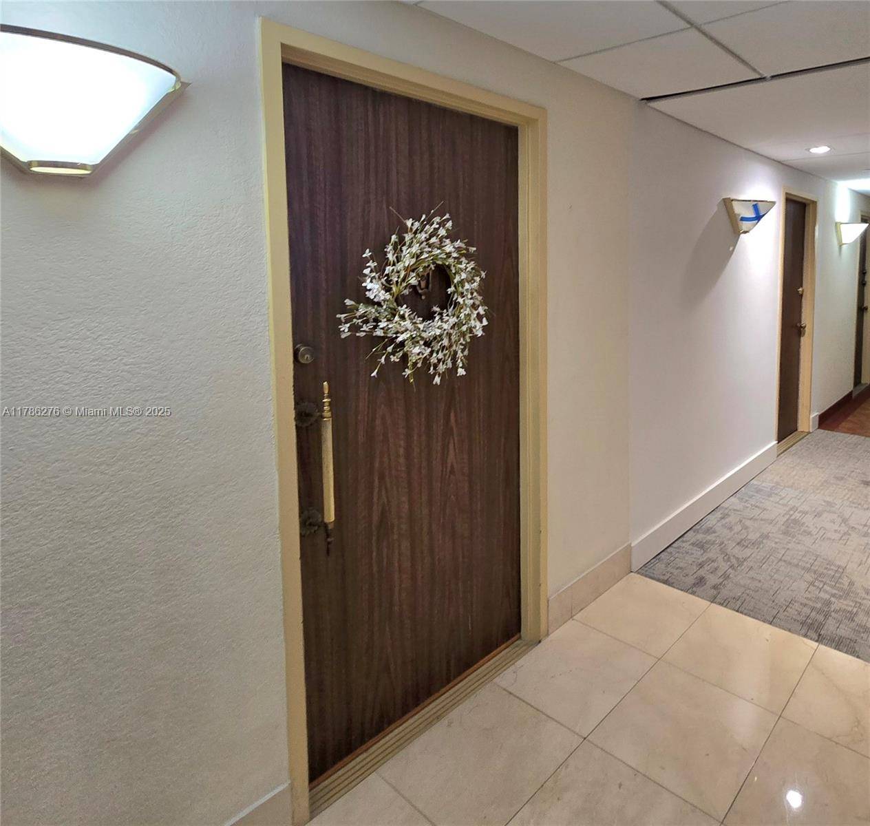 Miami Beach, FL 33140,5825 Collins Ave #2D
