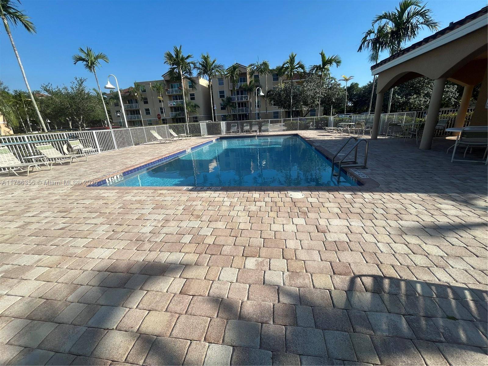 Dania Beach, FL 33004,529 E Sheridan St #2071