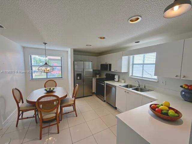 Stuart, FL 34997,6081 SE Landing Way #8