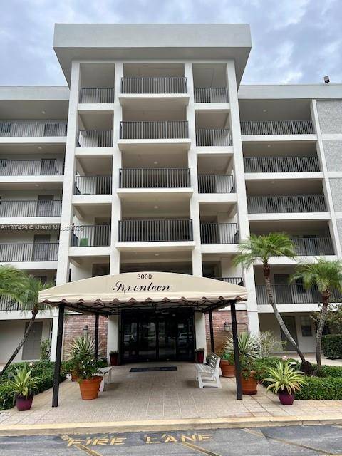 Pompano Beach, FL 33069,3000 S Course Dr #501