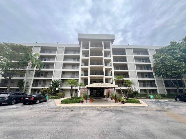 Pompano Beach, FL 33069,3000 S Course Dr #501