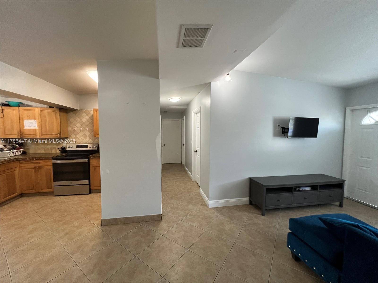 Pompano Beach, FL 33064,1885 NE 53rd St