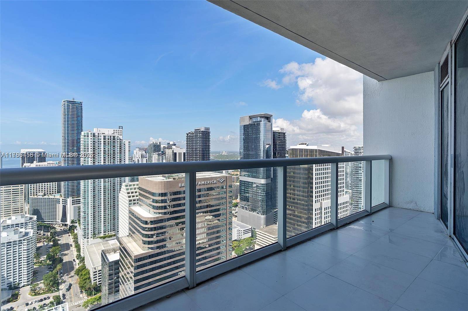 Miami, FL 33131,495 Brickell Ave #5407