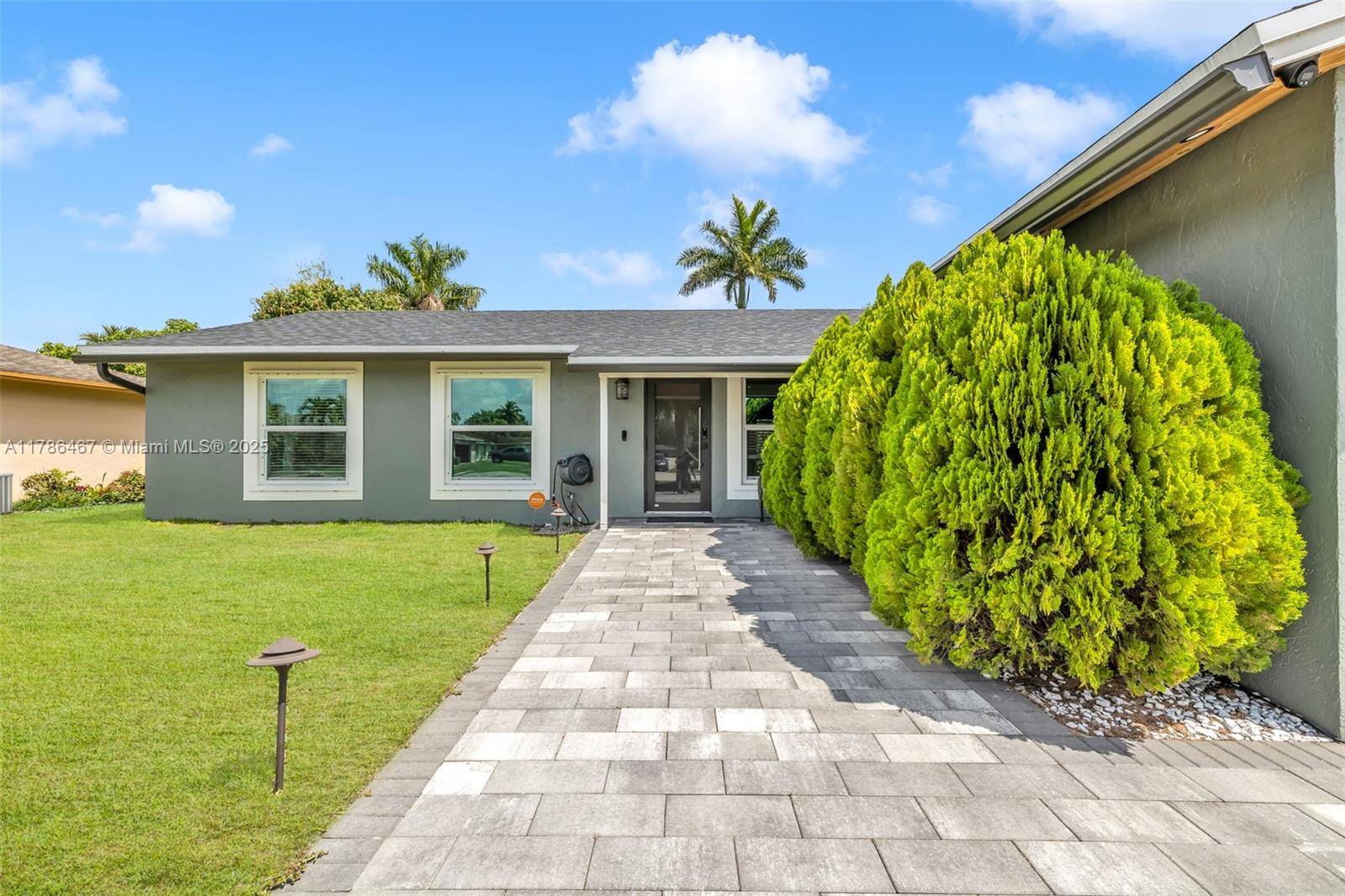 Davie, FL 33325,12501 SW 10th Ct