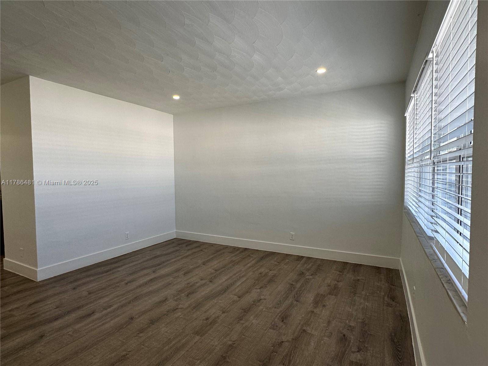 Hollywood, FL 33020,2300 Madison St #205