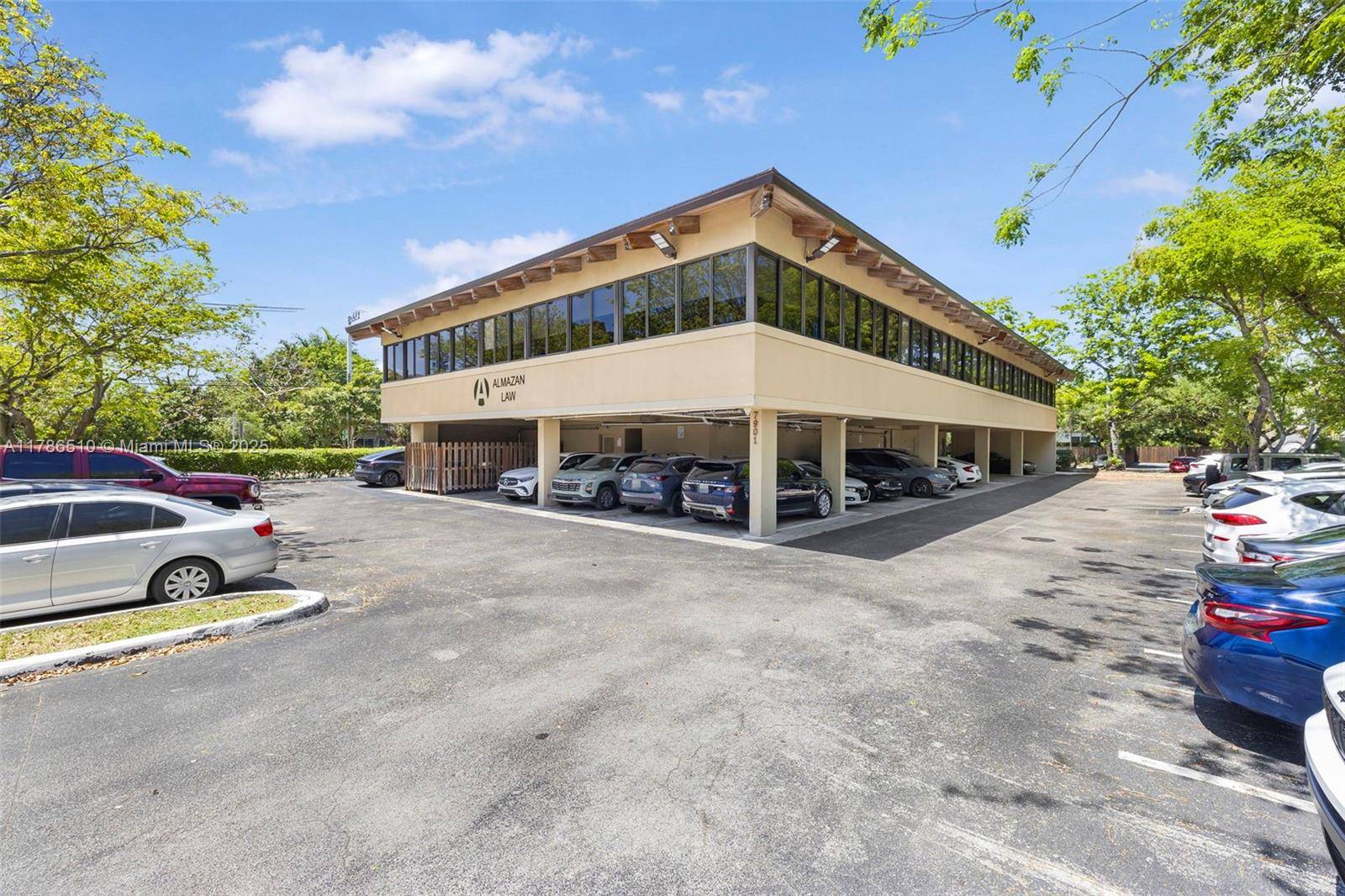 South Miami, FL 33143,7901 SW 67th Ave