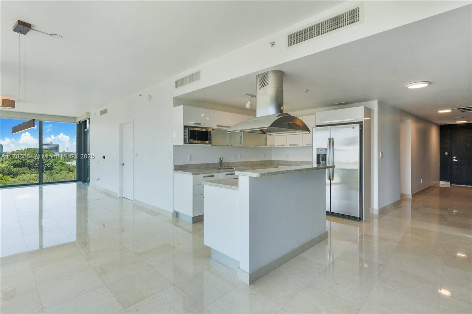 Miami, FL 33137,601 NE 36th St #801
