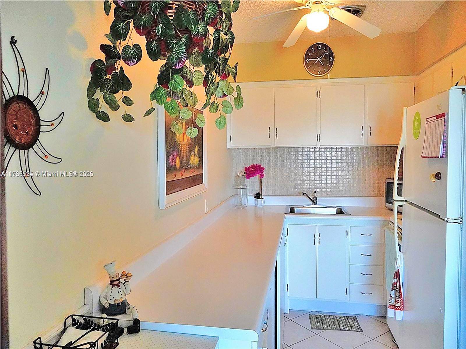 Hallandale Beach, FL 33009,800 SW 11th Ave #19A