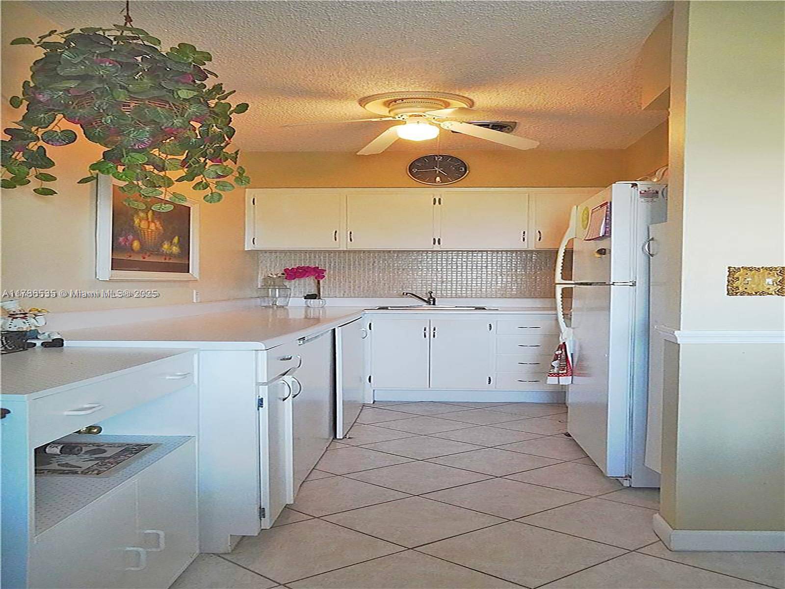 Hallandale Beach, FL 33009,800 SW 11th Ave #19A