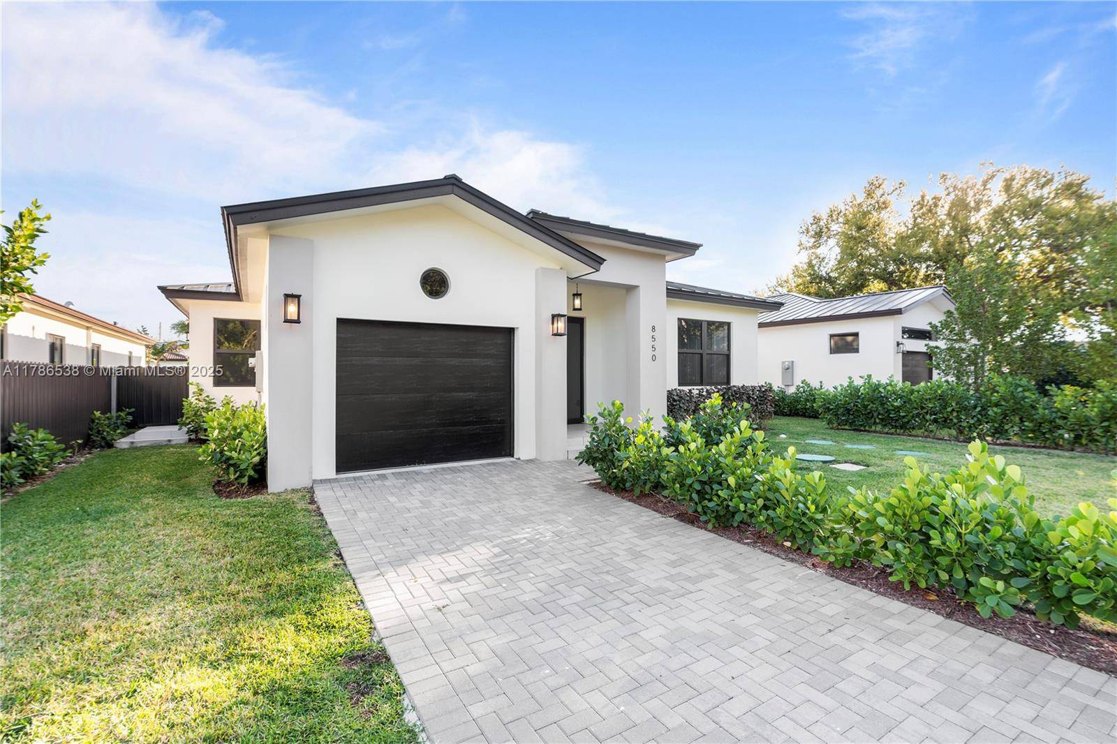Cutler Bay, FL 33189,8570 SW 198th St