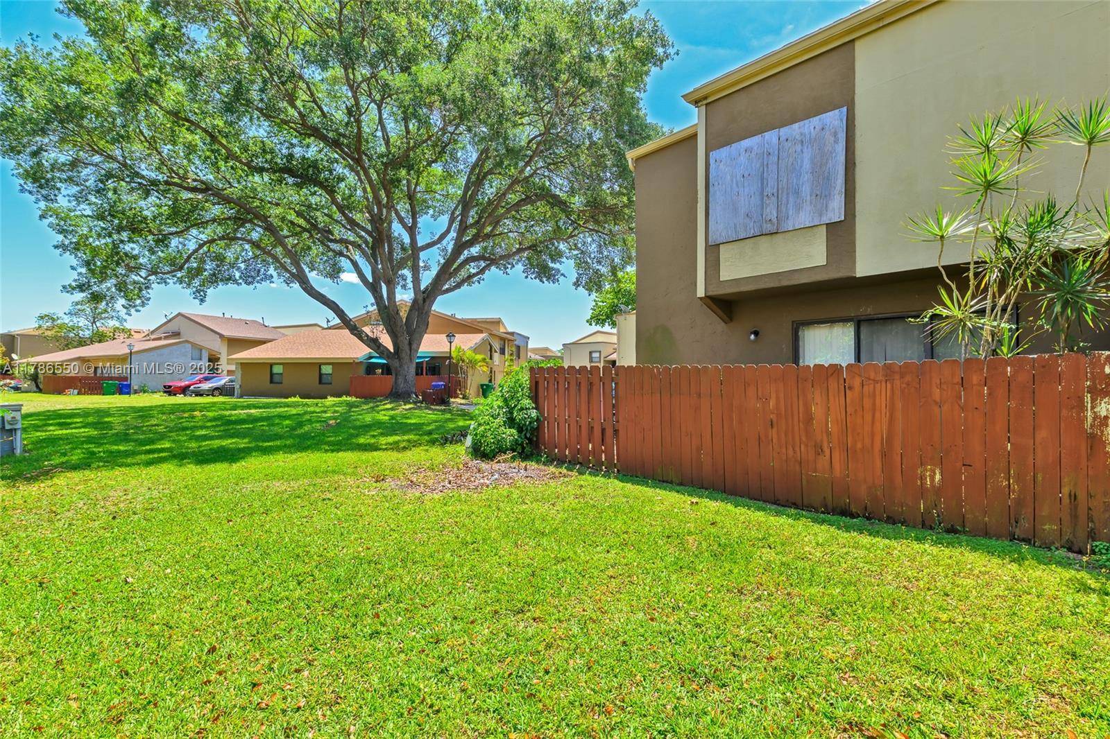 Miramar, FL 33025,2917 W Missionwood Ln #C-II