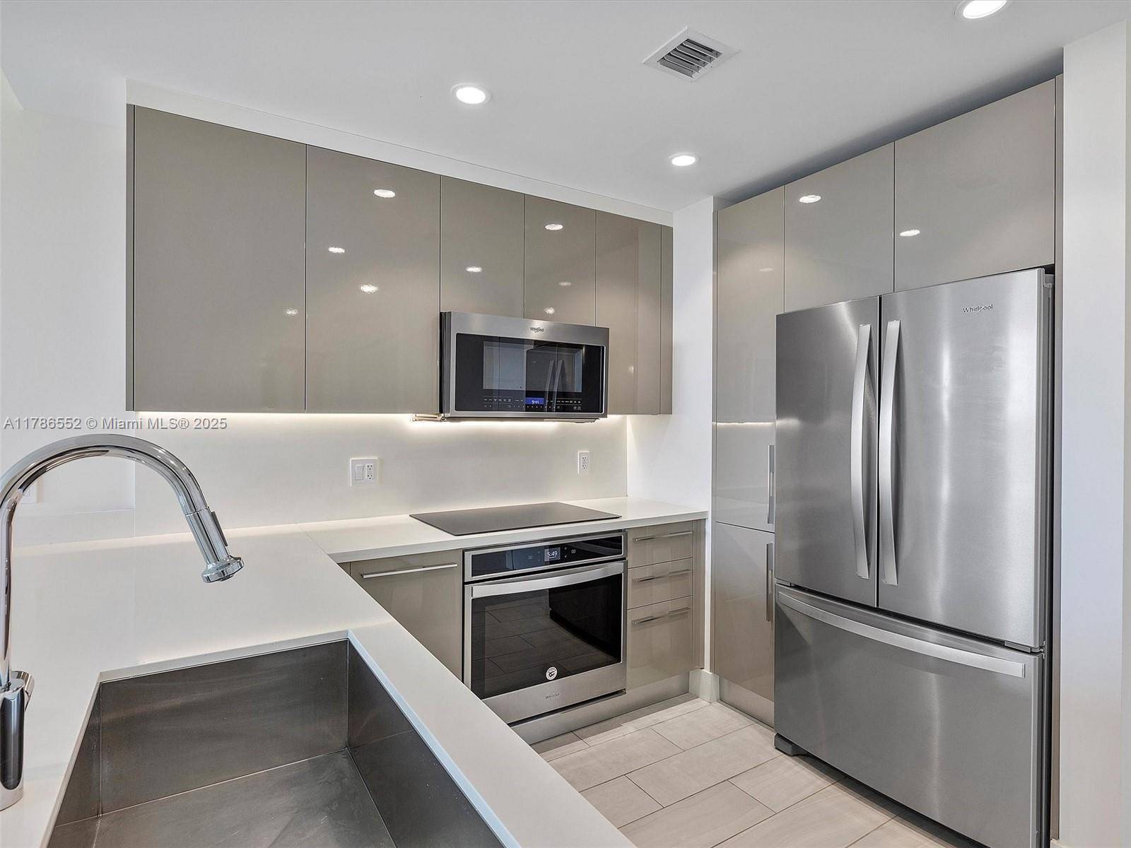 Sunrise, FL 33323,2000 Metropica Way #502