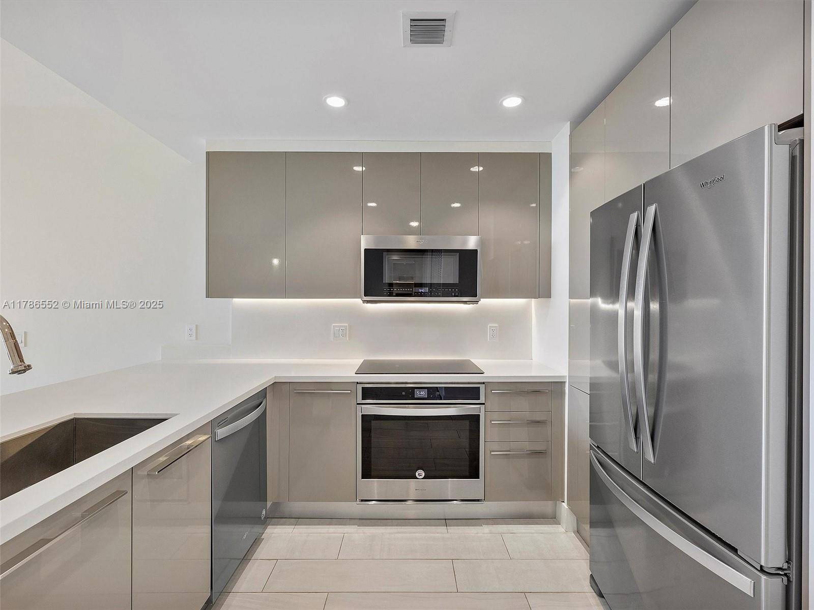 Sunrise, FL 33323,2000 Metropica Way #502