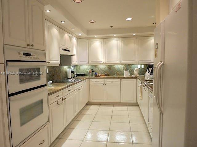 Key Biscayne, FL 33149,201 Crandon Blvd #1027