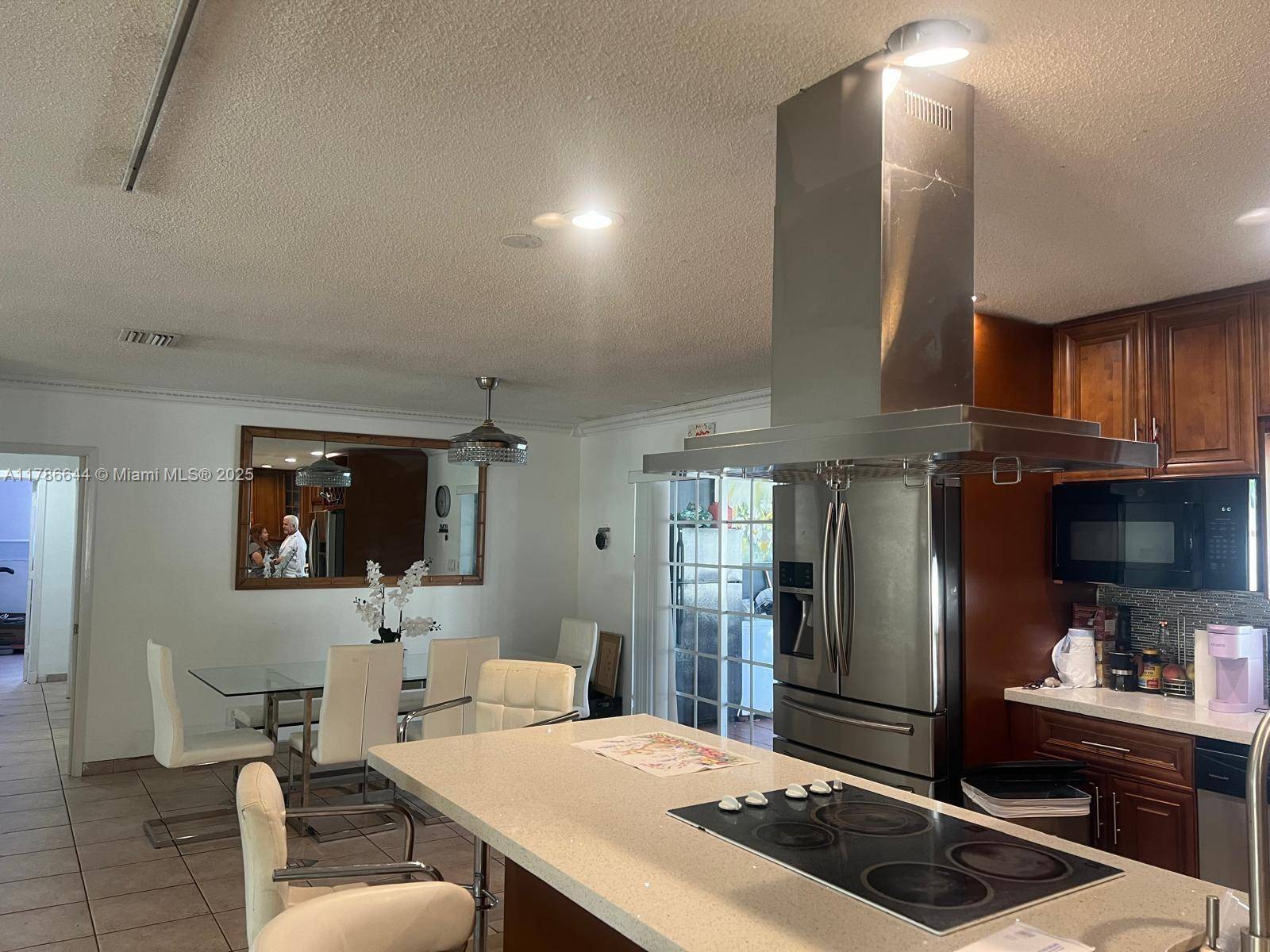 Hollywood, FL 33021,5001 Madison St