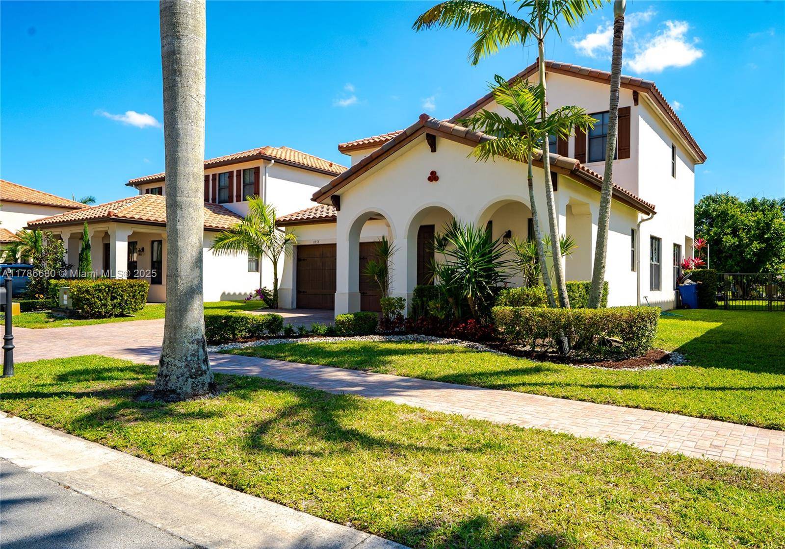Cooper City, FL 33024,8555 NW 37th Ct