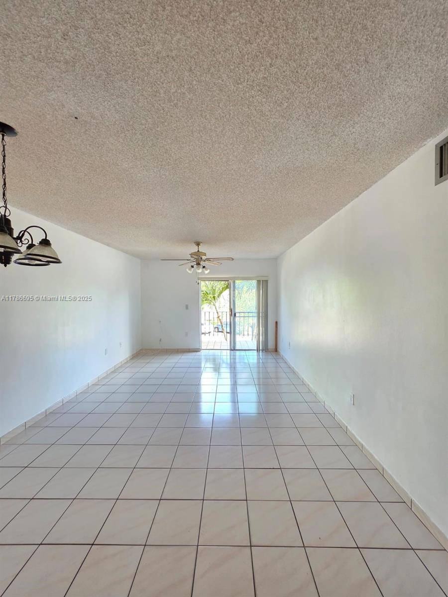 Hialeah, FL 33012,1900 W 54th St #120