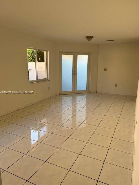 Miami, FL 33133,3165 SW 26th St #1
