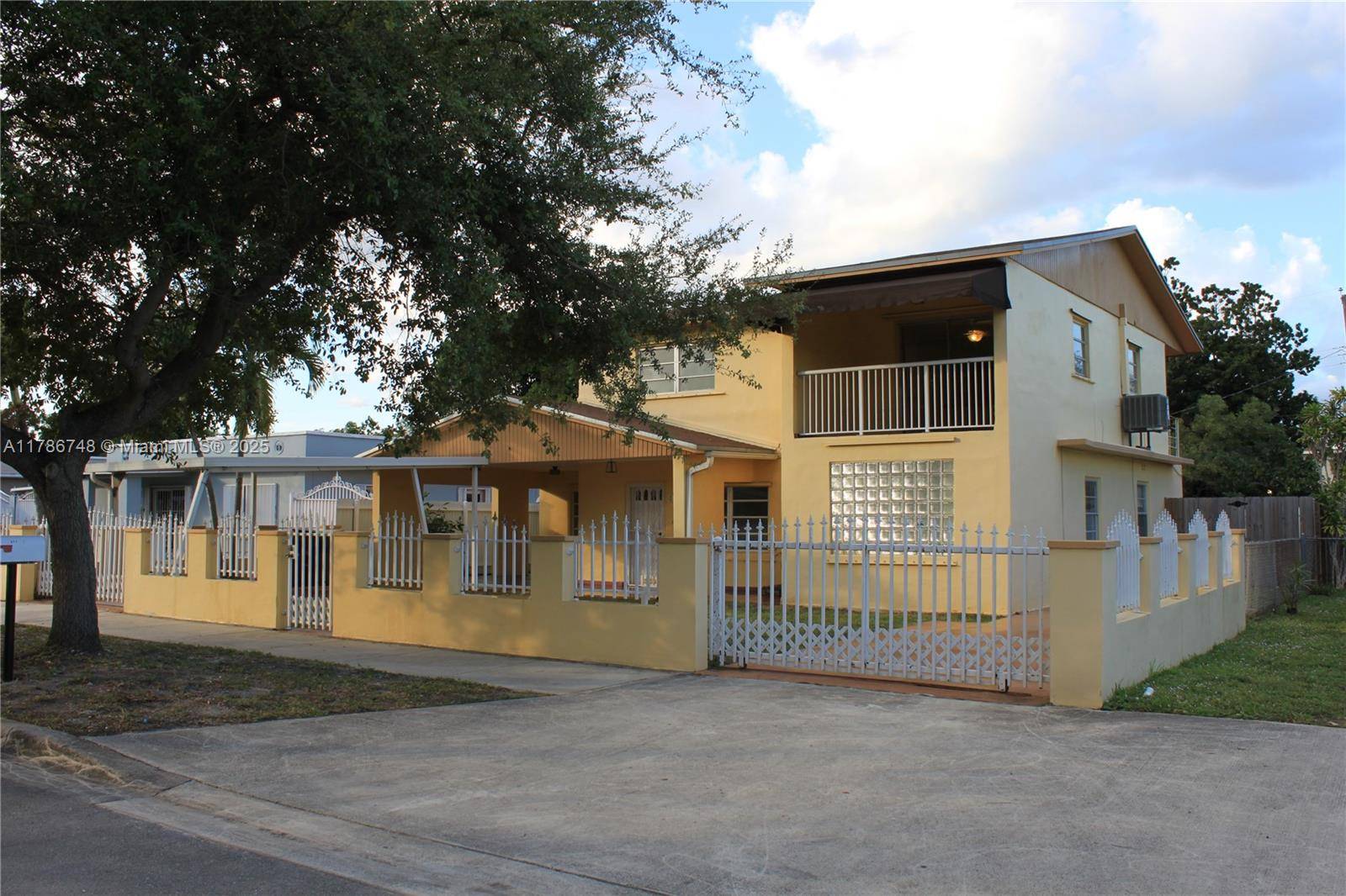 Hialeah, FL 33013,971 E 18th St