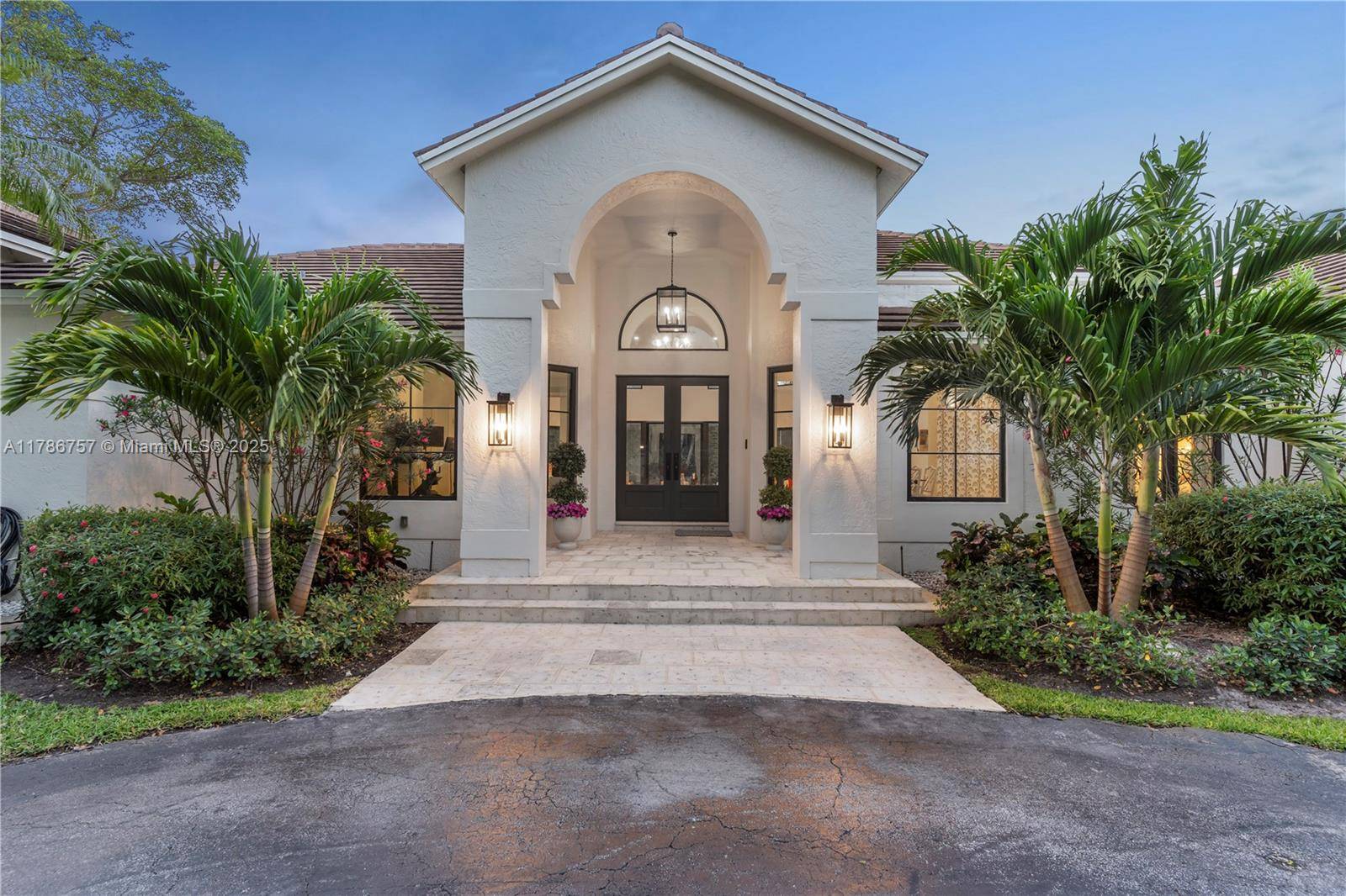 Pinecrest, FL 33156,6821 SW 104th St