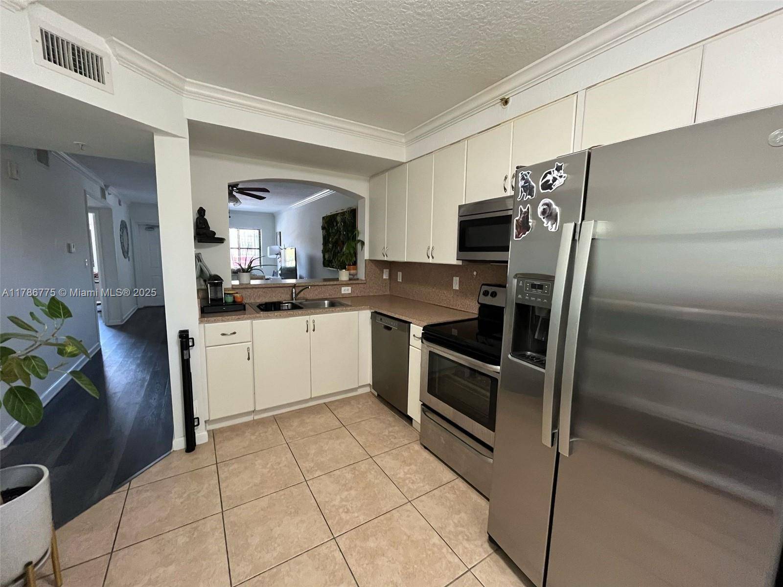 Cutler Bay, FL 33190,22701 SW 88th Pl #203-9