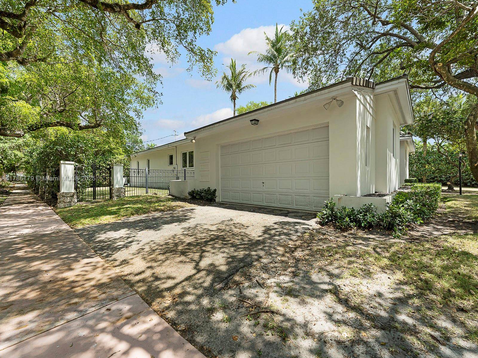 Coral Gables, FL 33146,6601 Riviera Dr