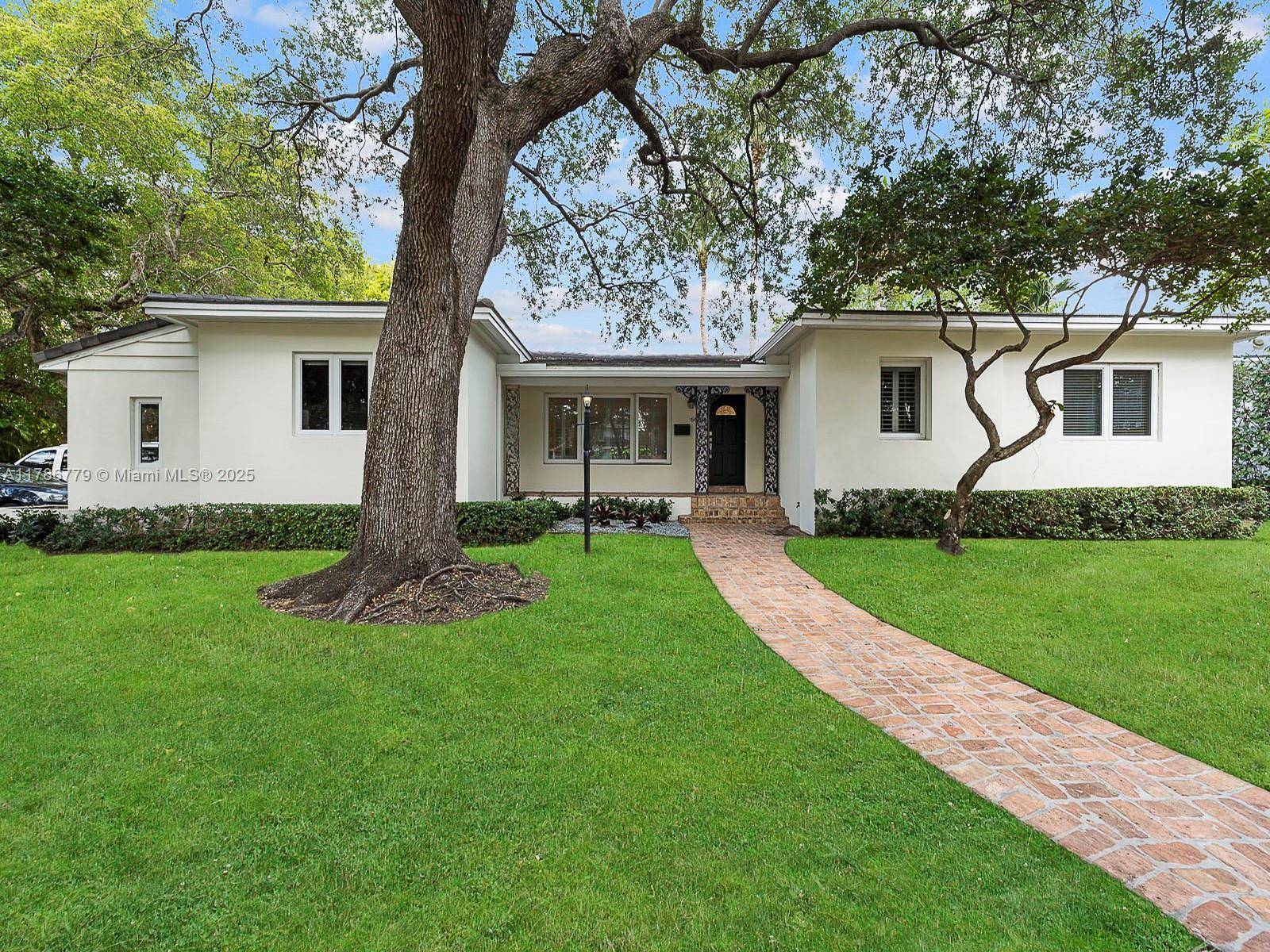 Coral Gables, FL 33146,6601 Riviera Dr