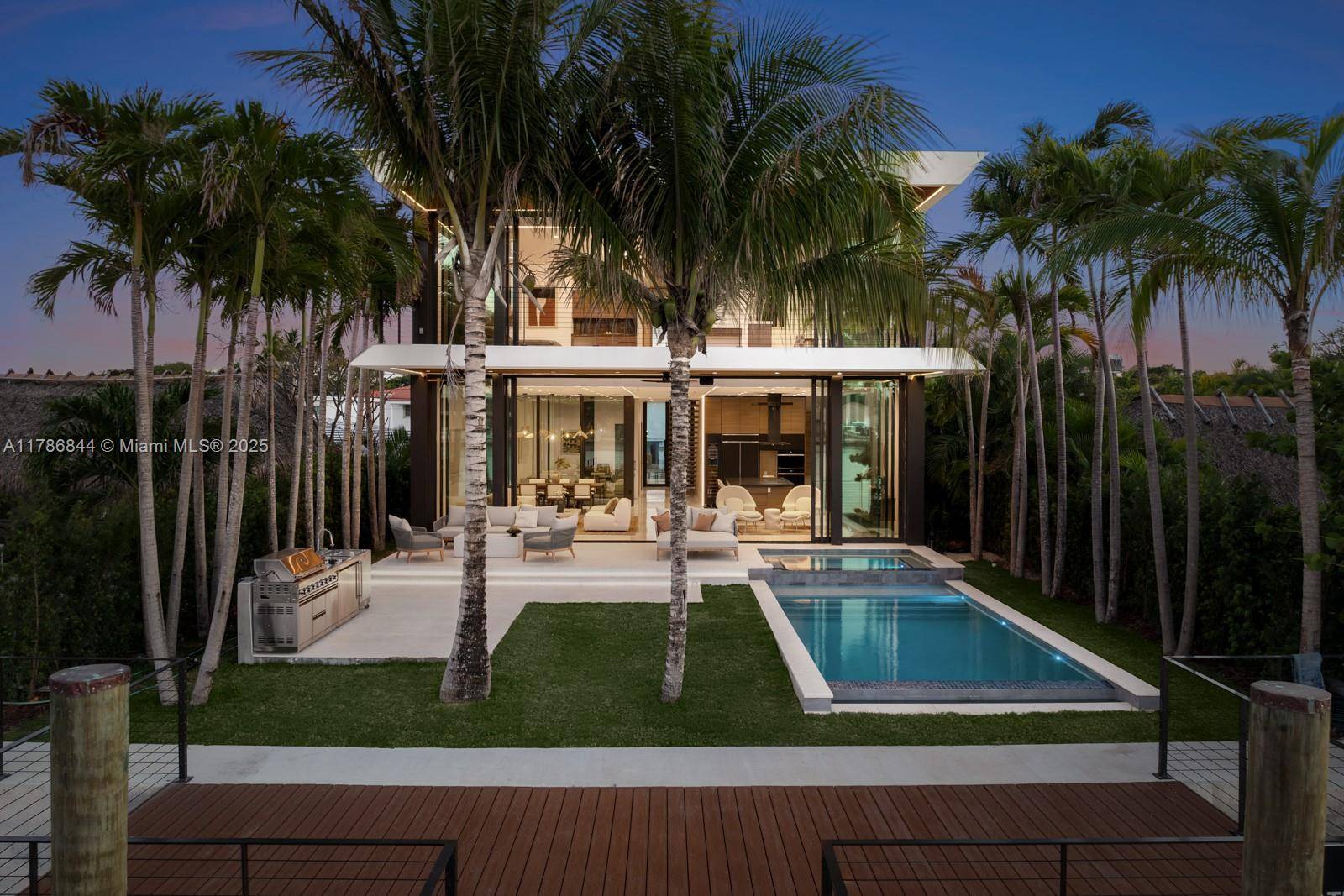 Miami Beach, FL 33141,701 86th St