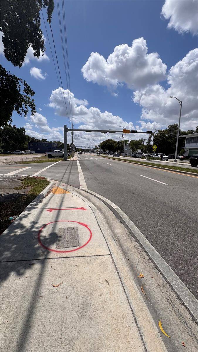 Miami, FL 33161,11955 W Dixie Hwy