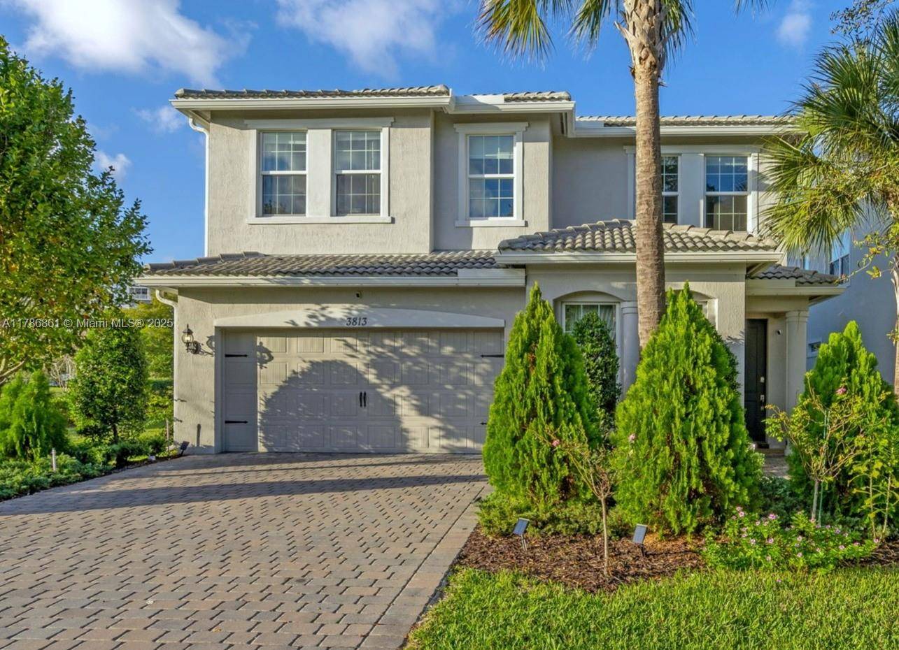Hollywood, FL 33021,3813 Greenway Dr