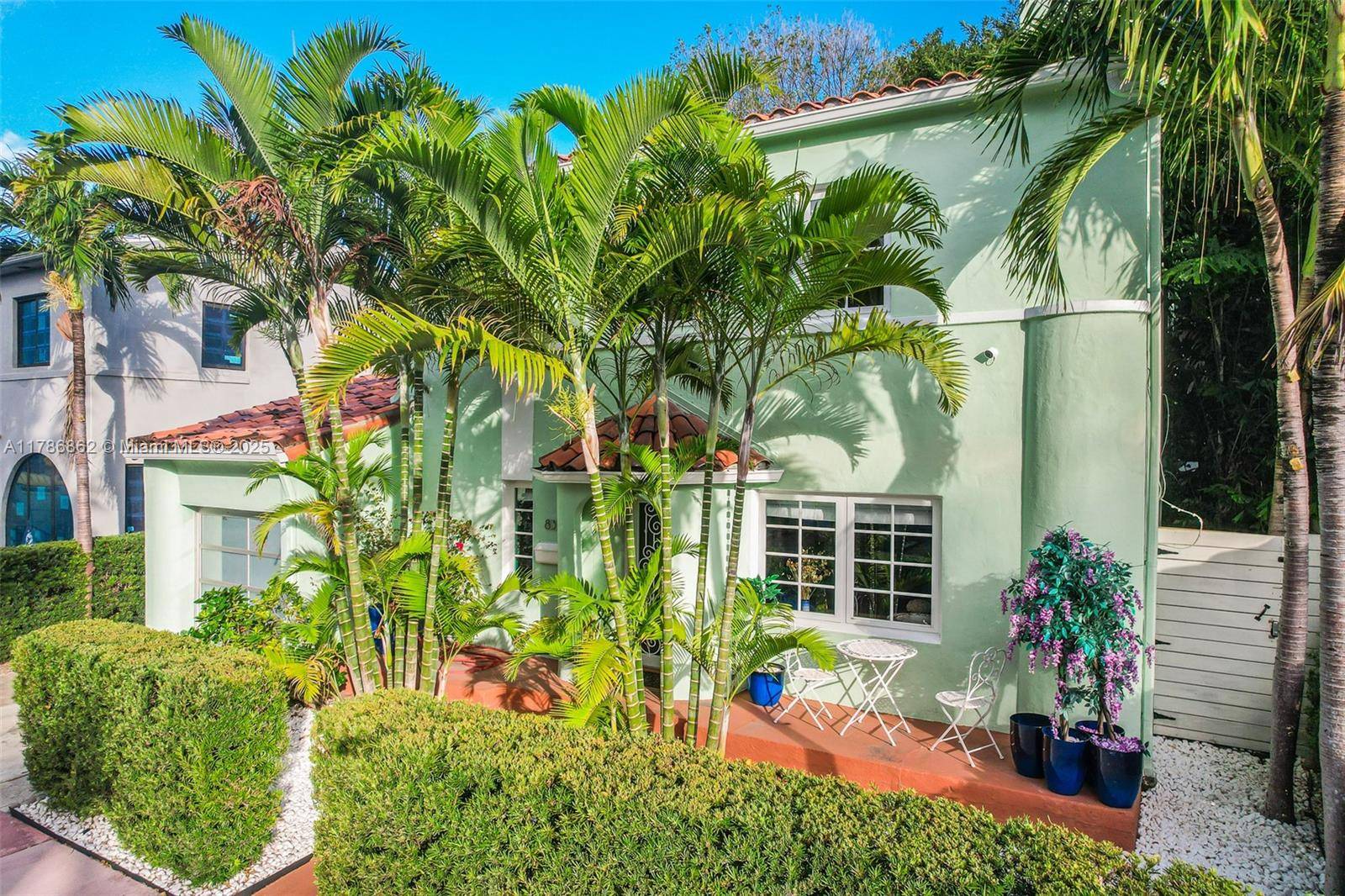 Miami Beach, FL 33139,837 Espanola Way