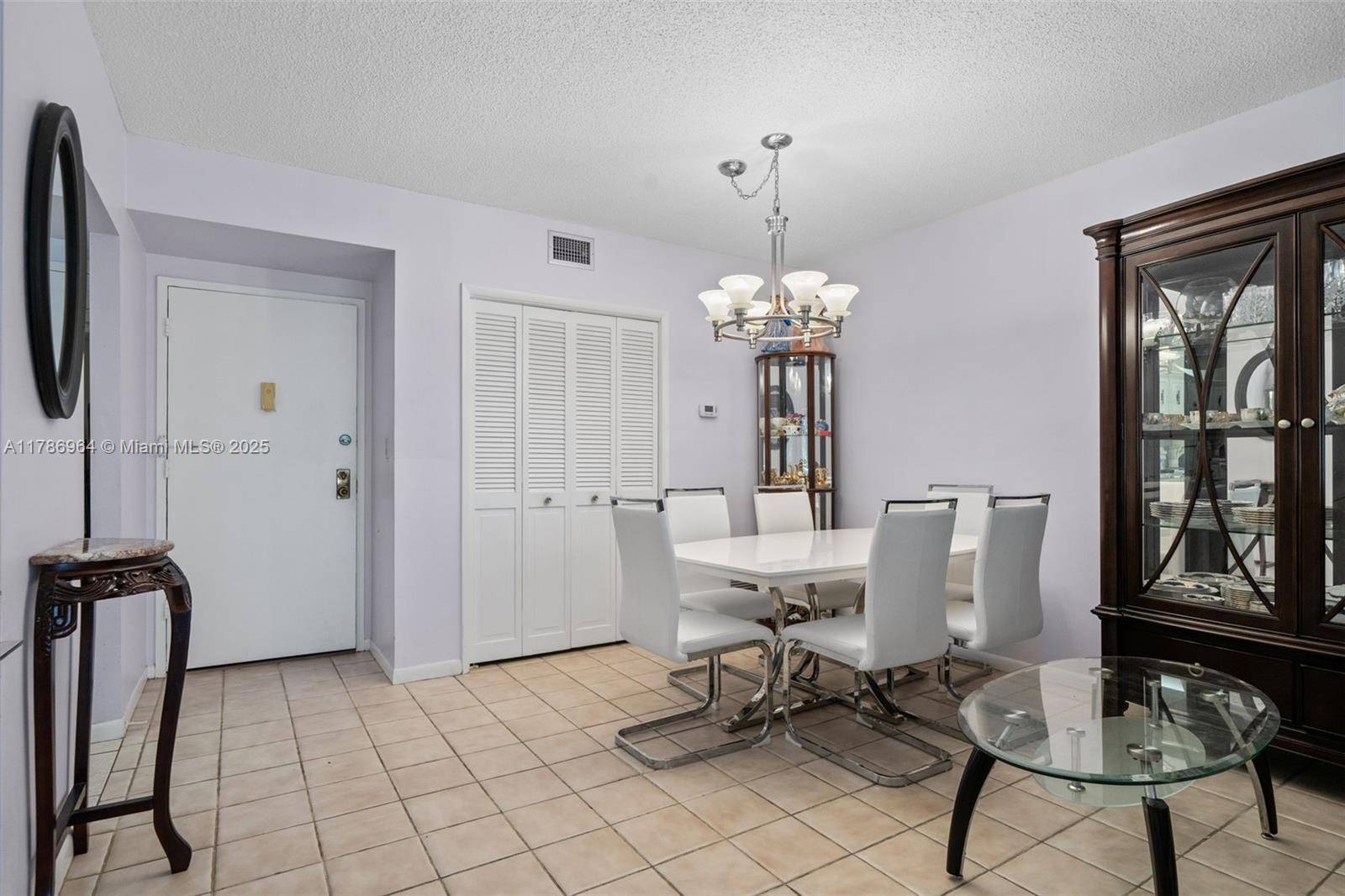 Hollywood, FL 33021,3800 Hillcrest Dr #210