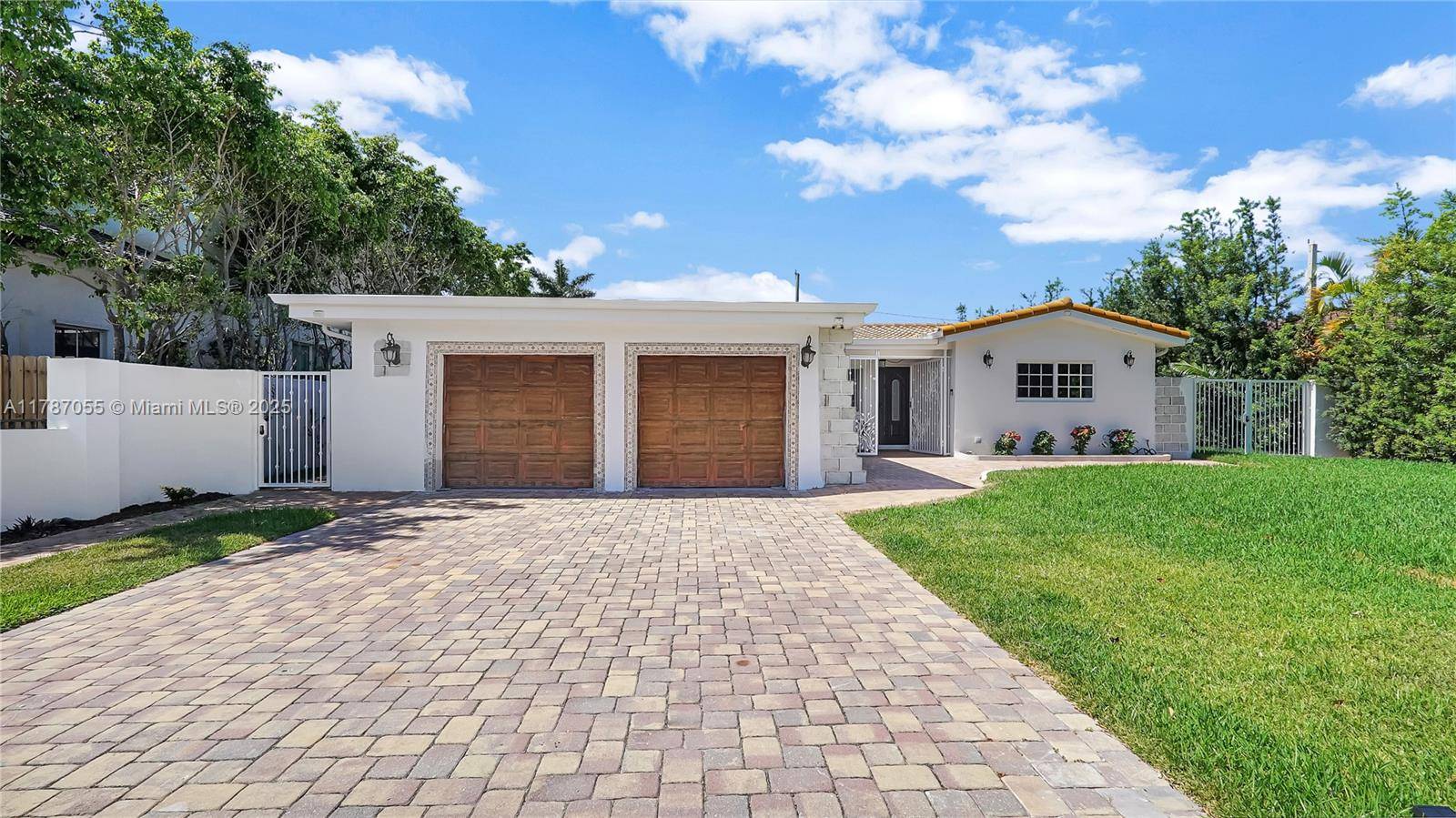 Hollywood, FL 33019,1311 Pierce St