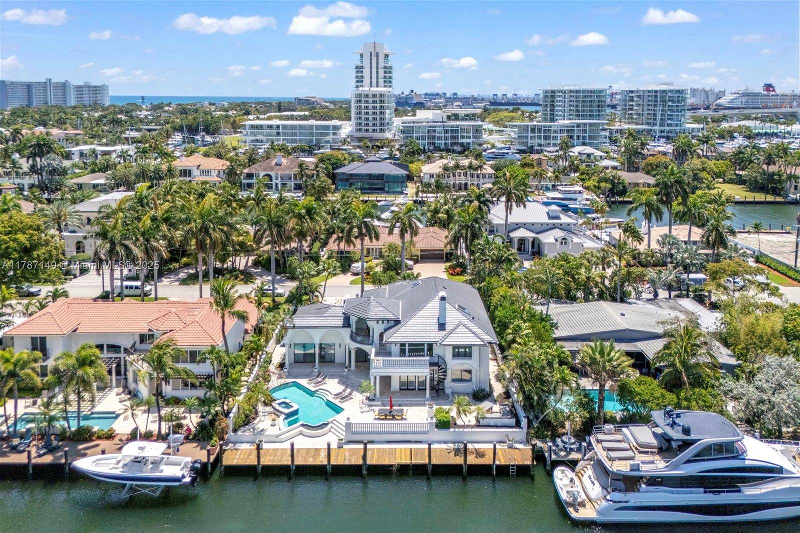 Fort Lauderdale, FL 33316,2561 Lucille Dr