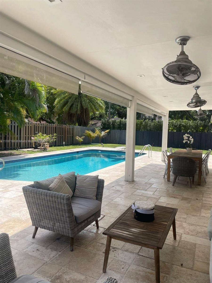 Miami, FL 33180,2210 NE 202nd St