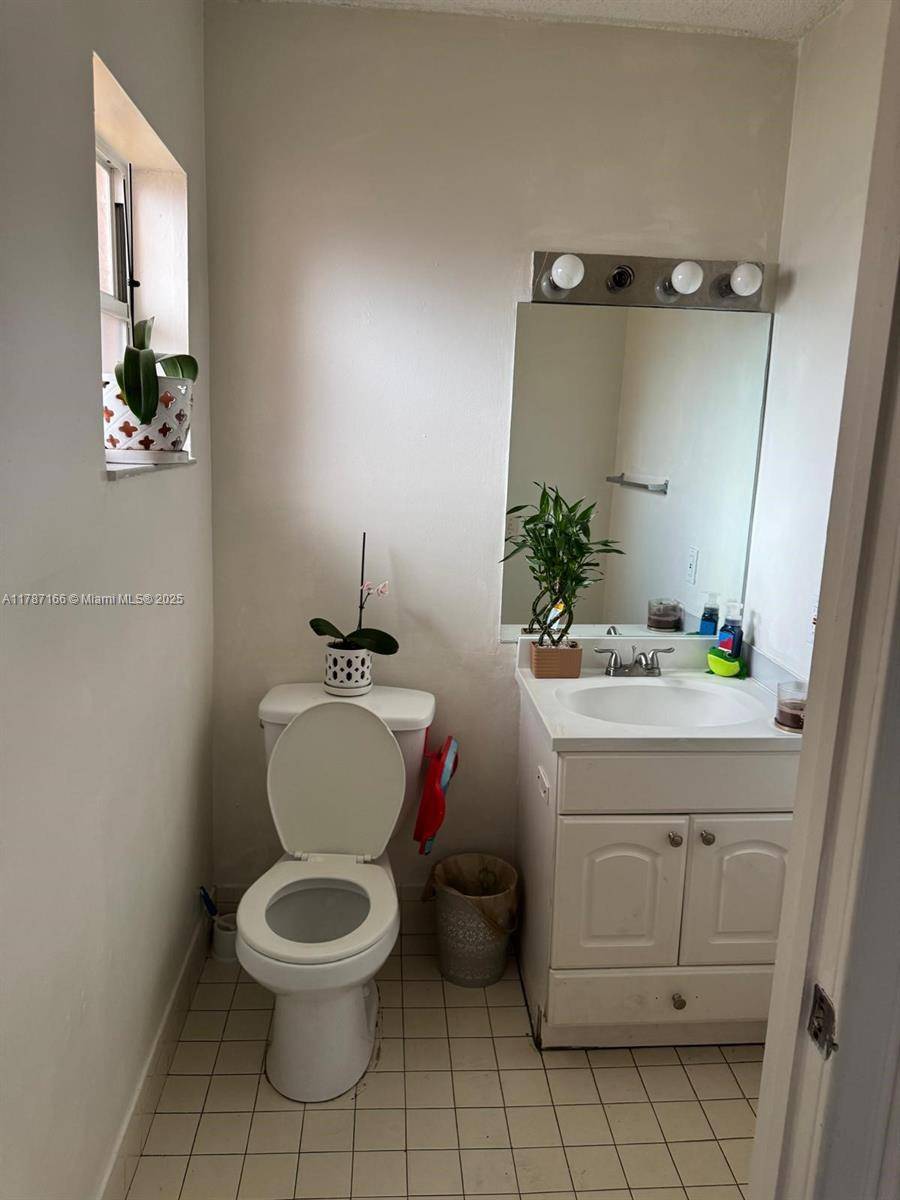 Miami, FL 33182,12355 NW 7th Ln
