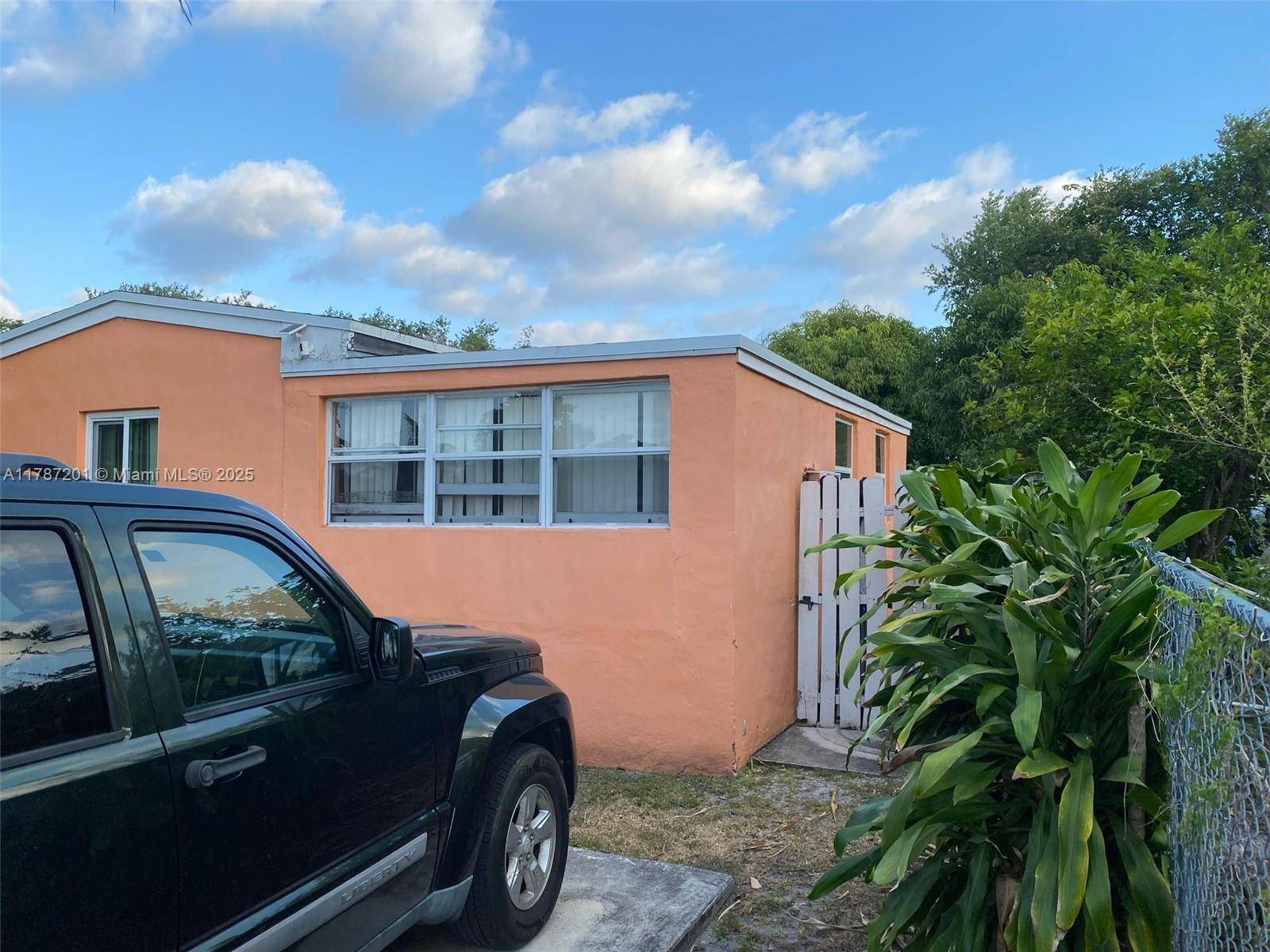 North Miami Beach, FL 33162,1210 NE 158th St #A