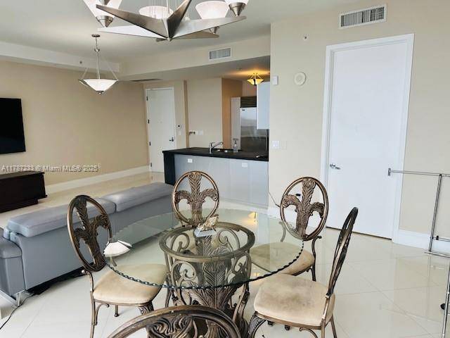 Sunny Isles Beach, FL 33160,18201 Collins Ave #3407