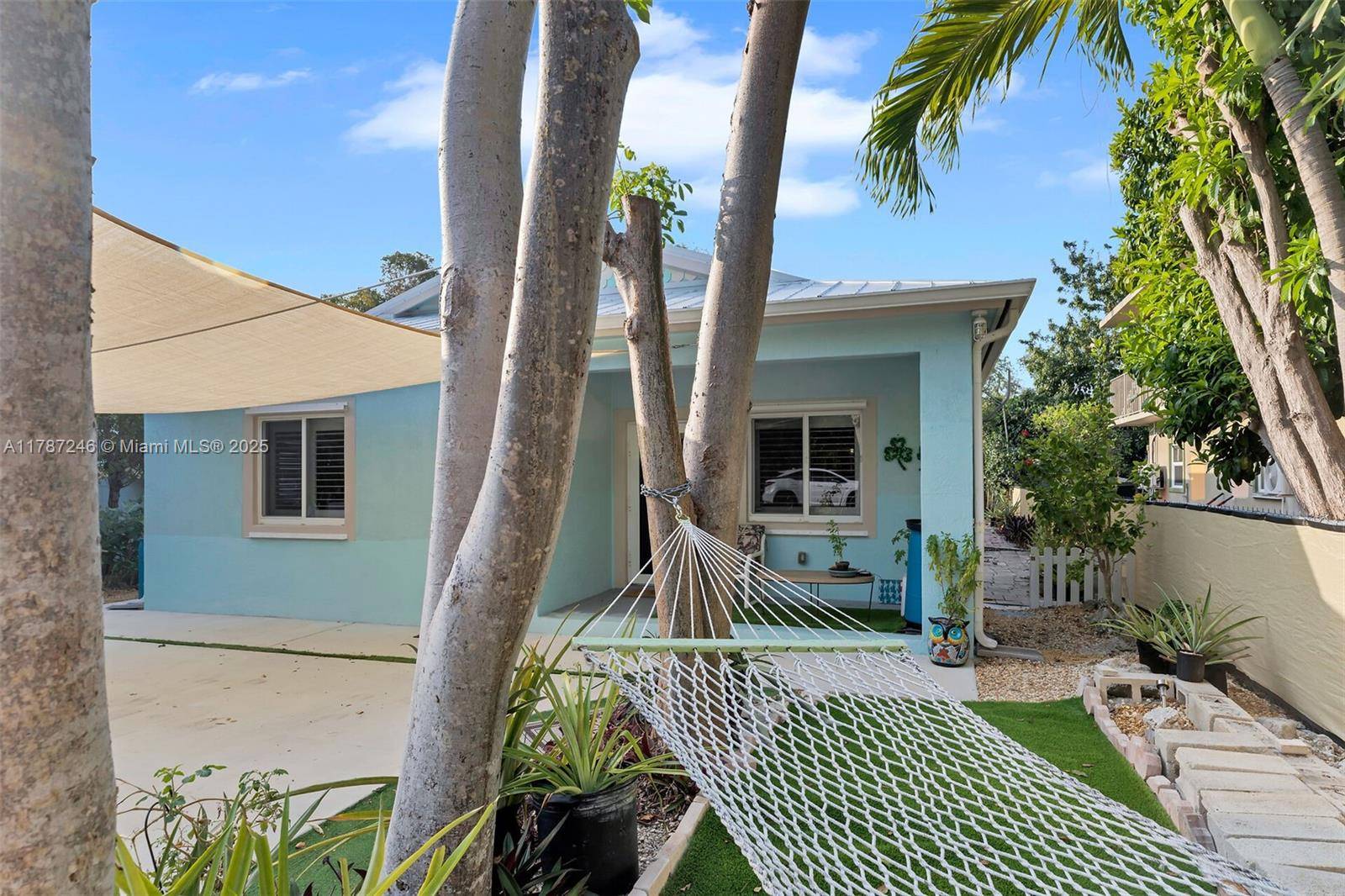 Key Largo, FL 33037,460 Lime Dr