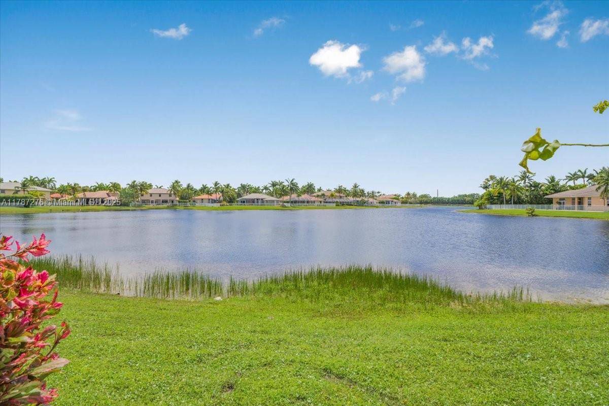 Weston, FL 33327,1525 Victoria Isle Way