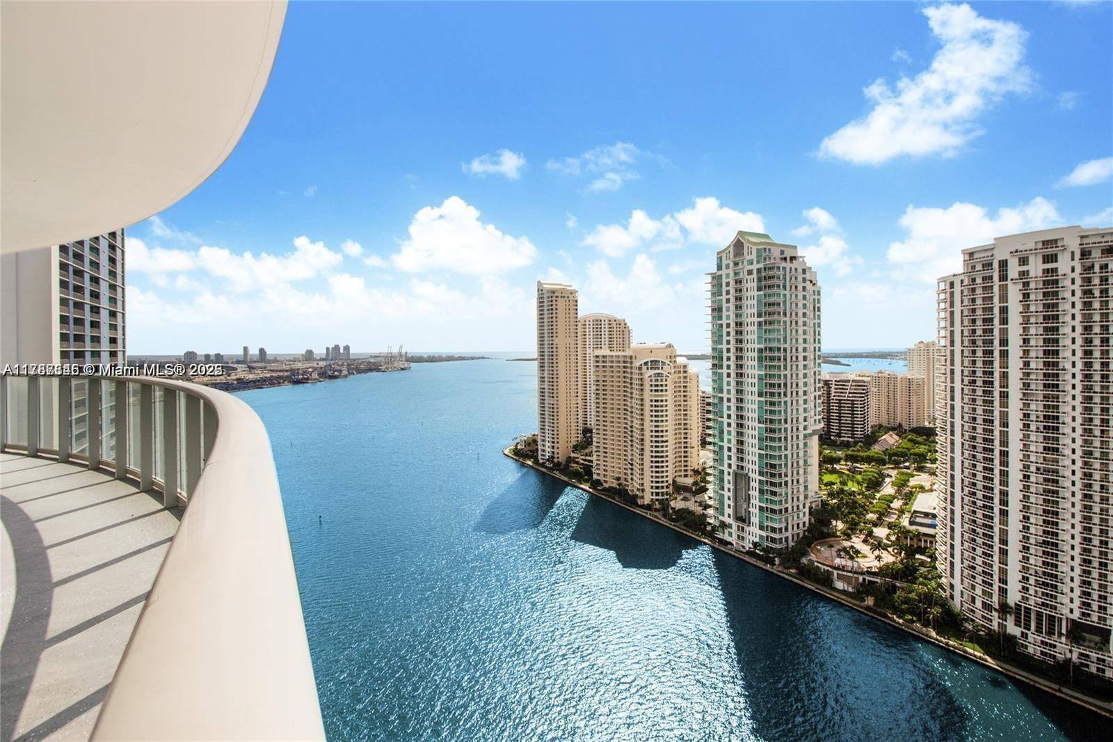 Miami, FL 33131,300 S Biscayne Blvd #T-3010