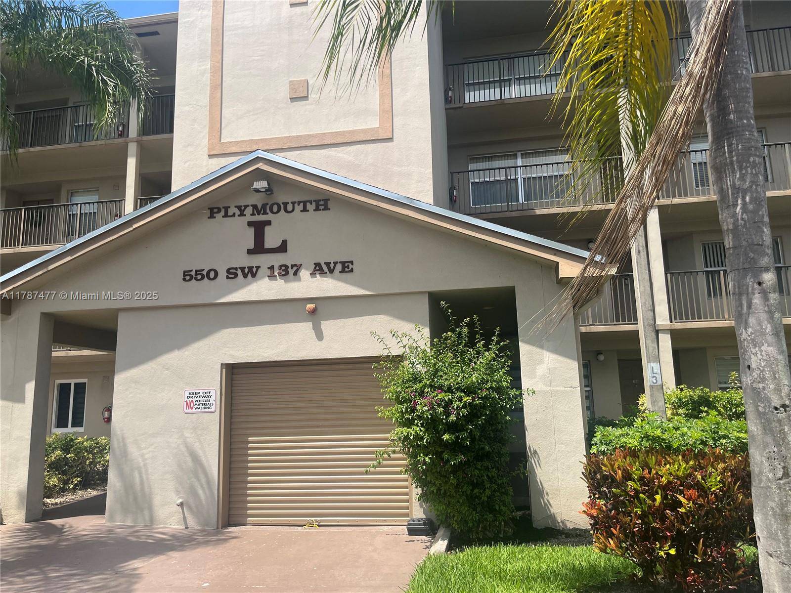 Pembroke Pines, FL 33027,550 SW 137th Ave #208L