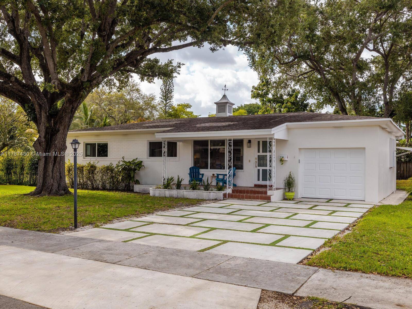 North Miami, FL 33161,310 NE 127th St