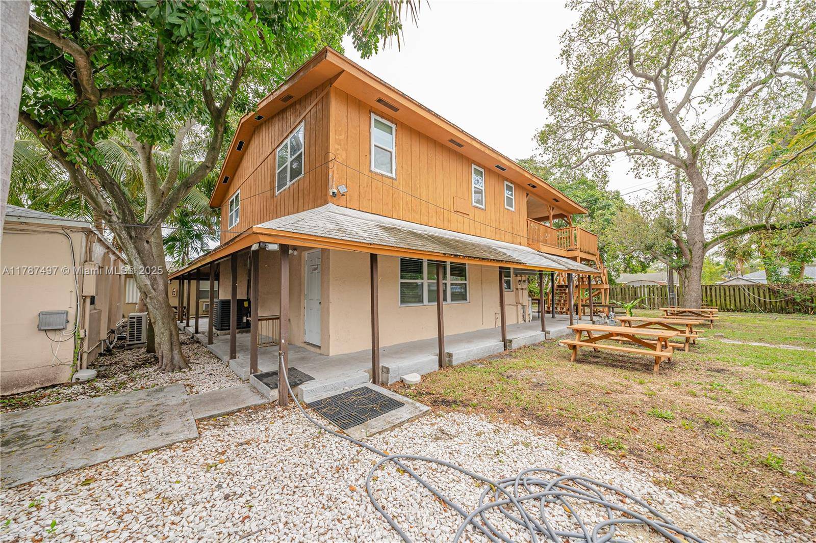 Fort Lauderdale, FL 33315,218 SW 14th Ct
