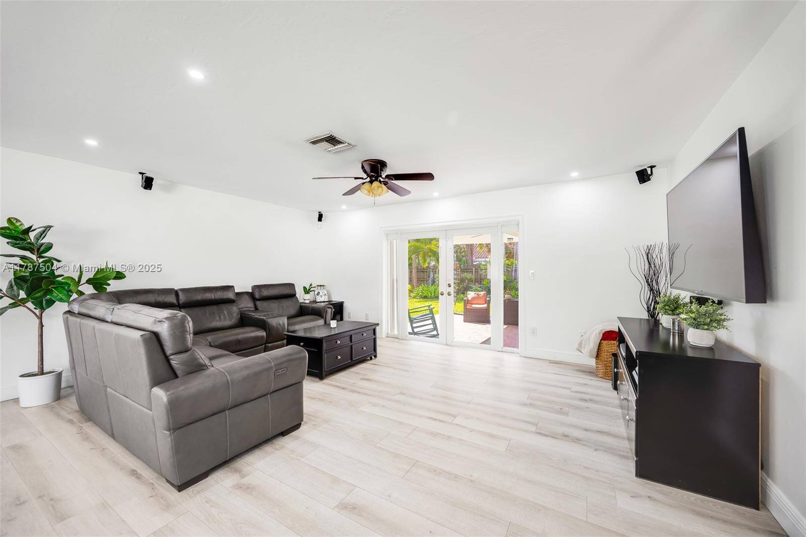 Miami, FL 33176,10840 SW 134 Terrace