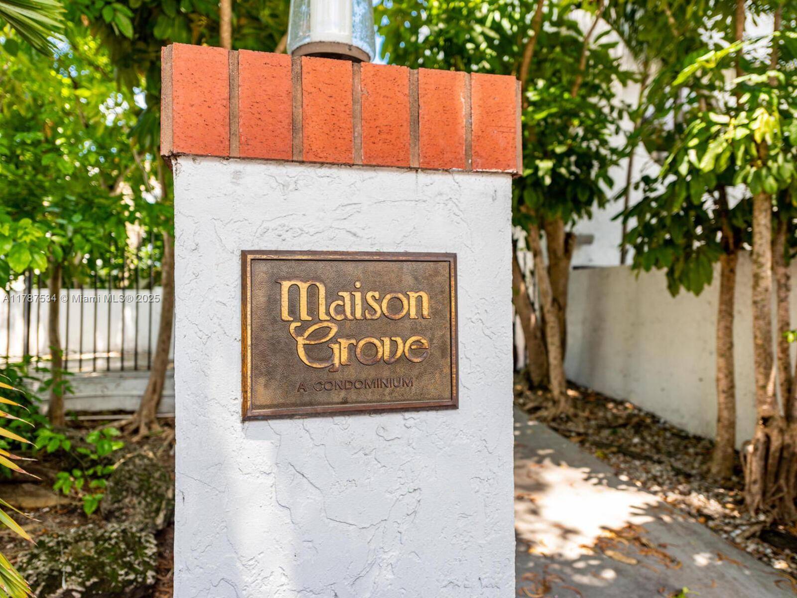 Miami, FL 33133,3229 Mary St #2