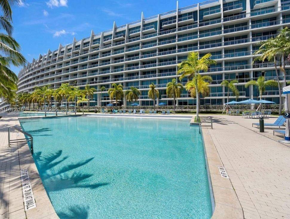 Aventura, FL 33180,2950 NE 188th St #501