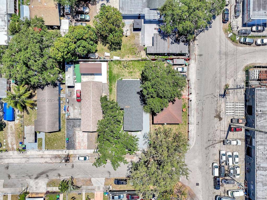 Miami, FL 33142,3384 NW 52nd St