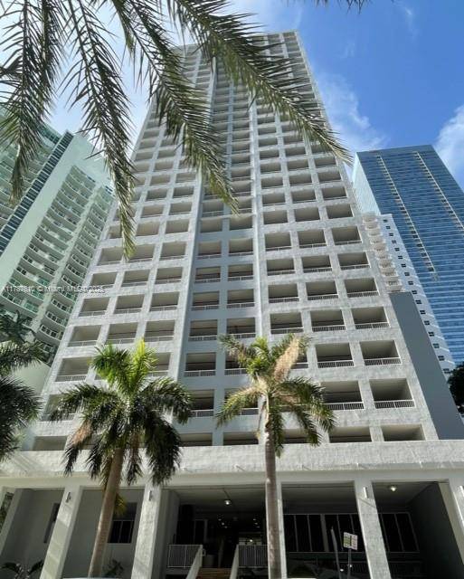 Miami, FL 33131,170 SE 14th St #1804
